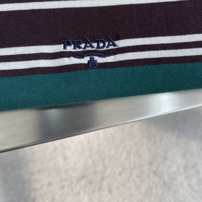 Prada T-Shirts Trendsetting 169282