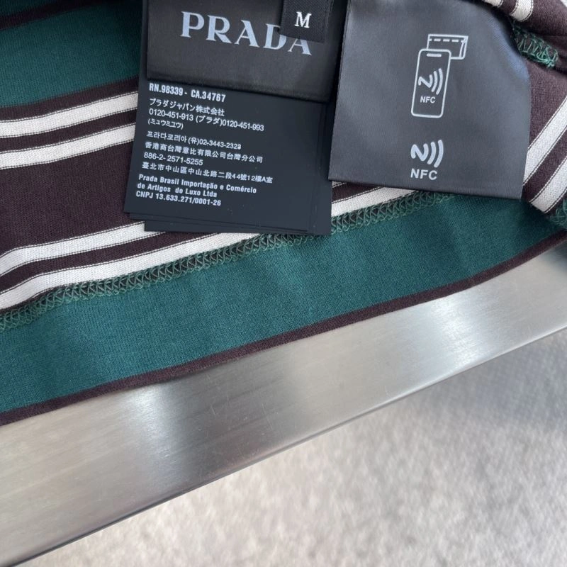 Prada T-Shirts Trendsetting 169282