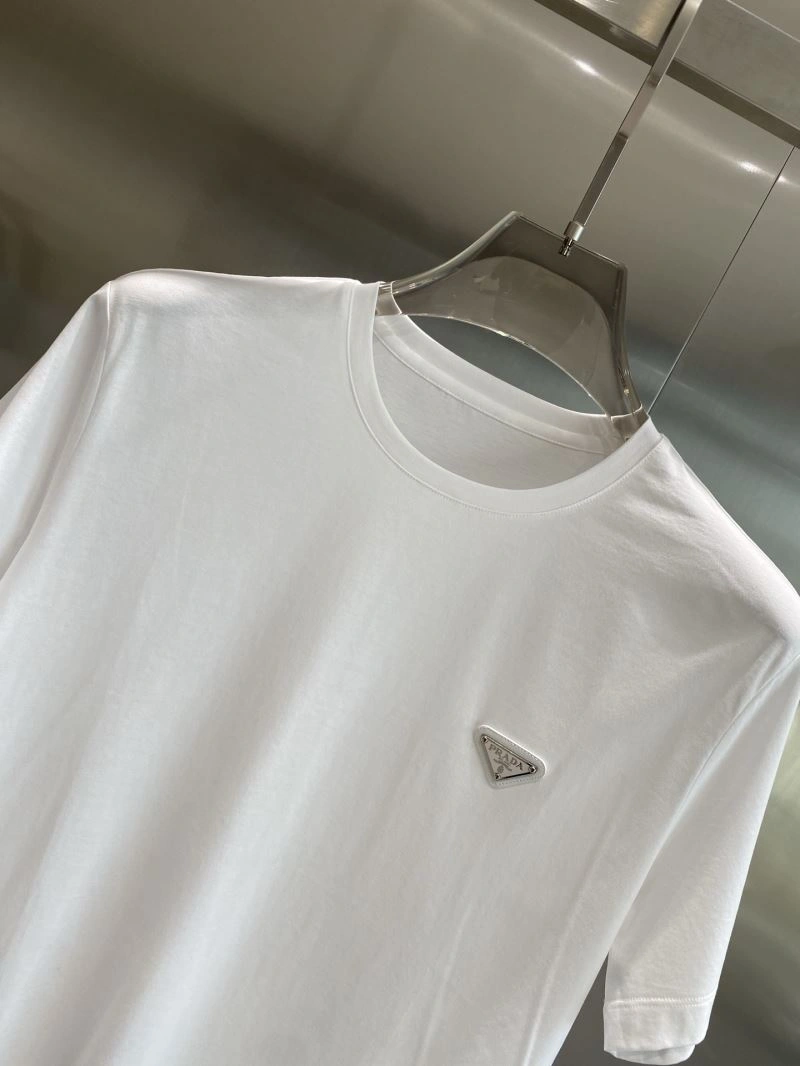 Prada T-Shirts Neat 169279