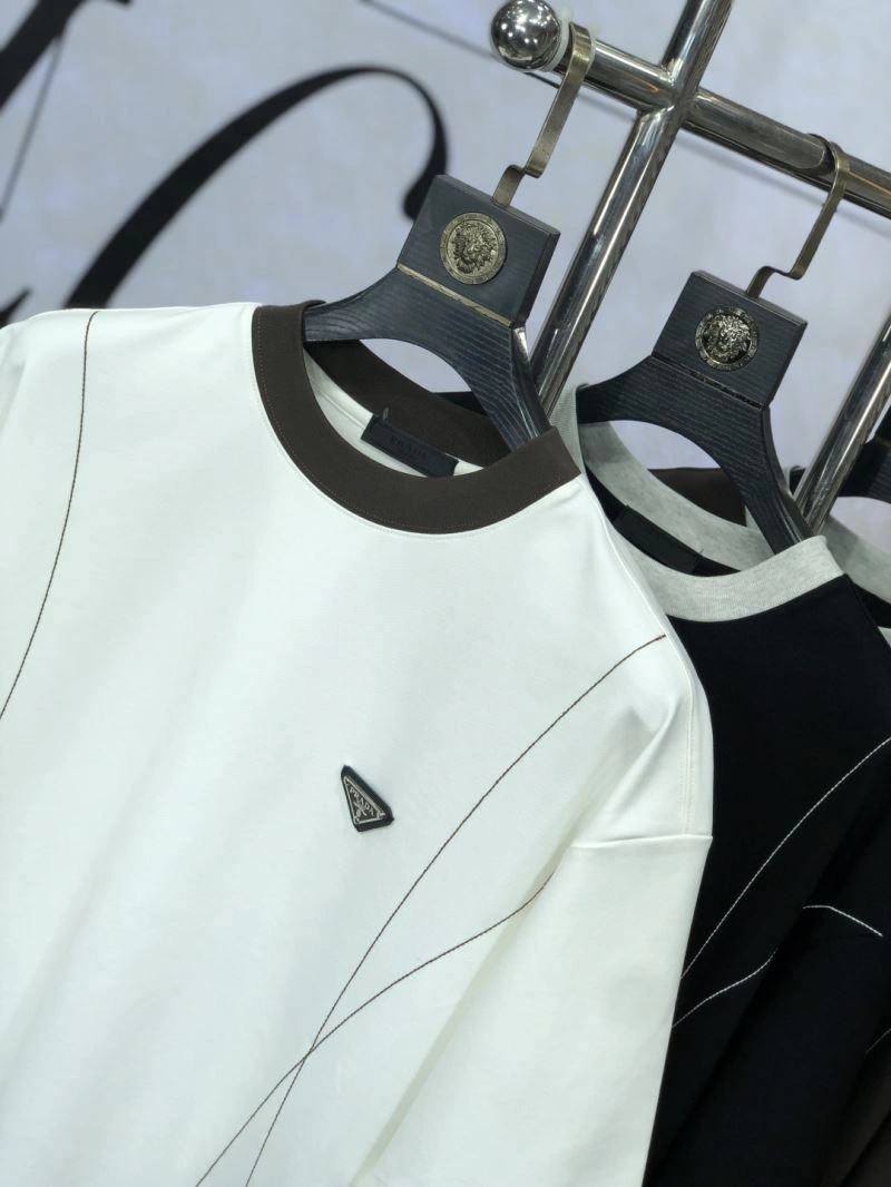Fashionable Prada T-Shirts 169265