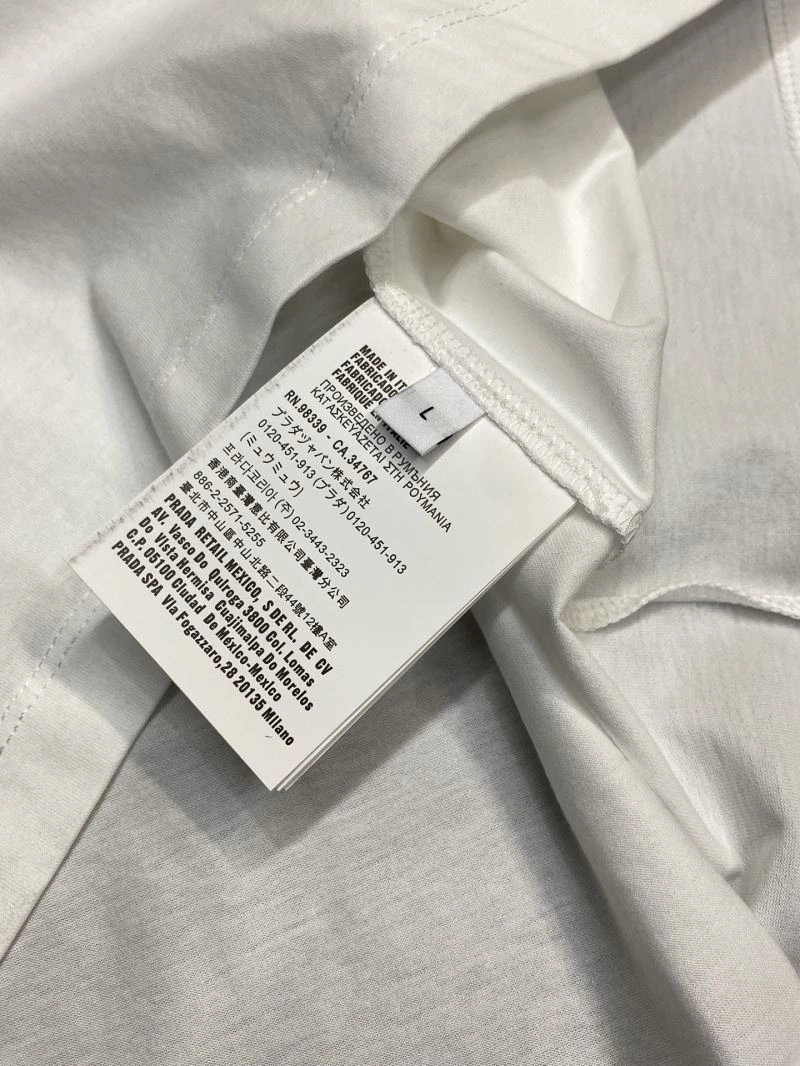 Prada T-Shirts Chic 169330
