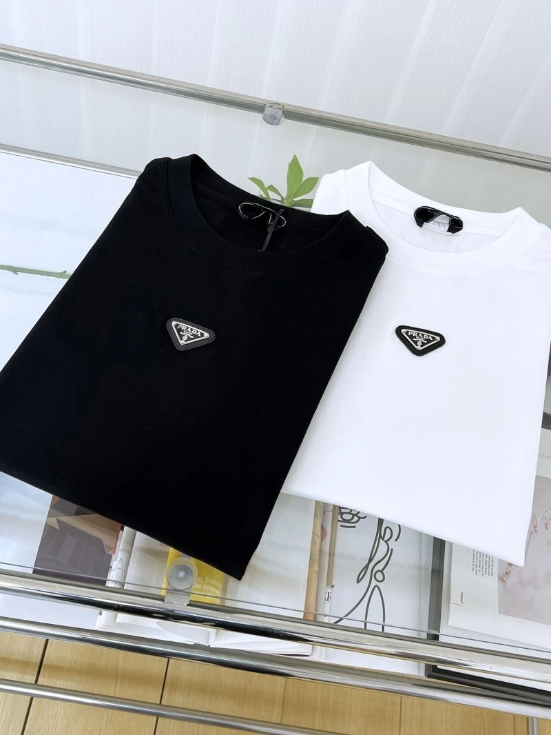 Unique Prada T-Shirts 169375