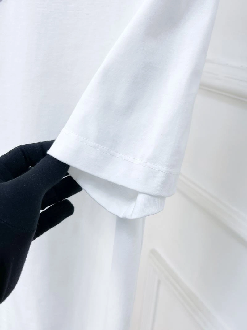 Unique Prada T-Shirts 169375