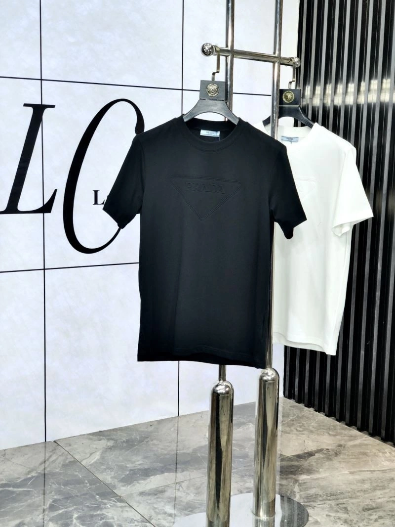 Classic Prada T-Shirts 169255