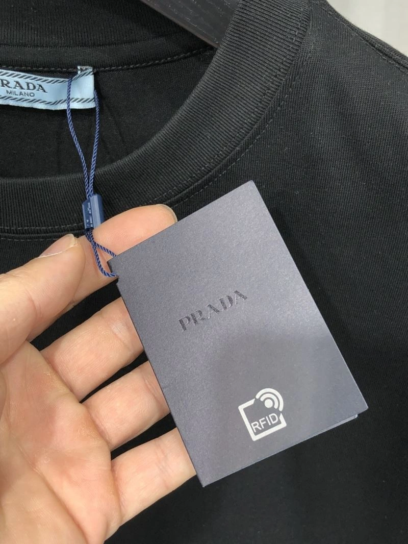 Classic Prada T-Shirts 169255