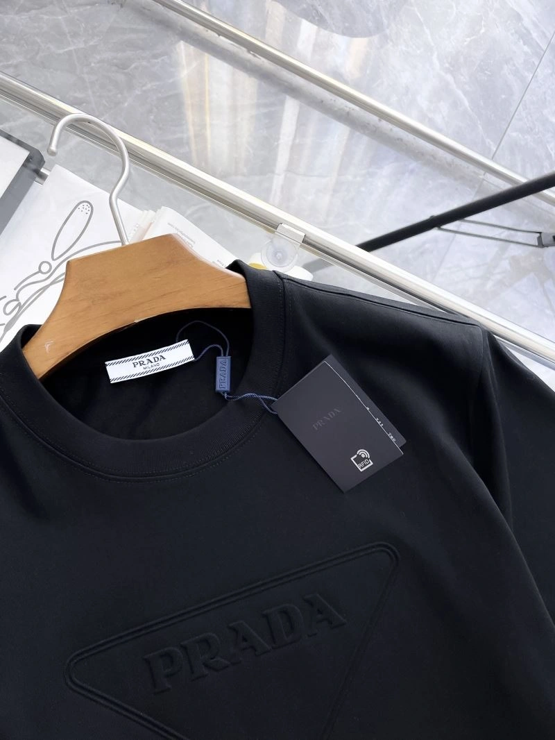 Prada T-Shirts Chic 169229