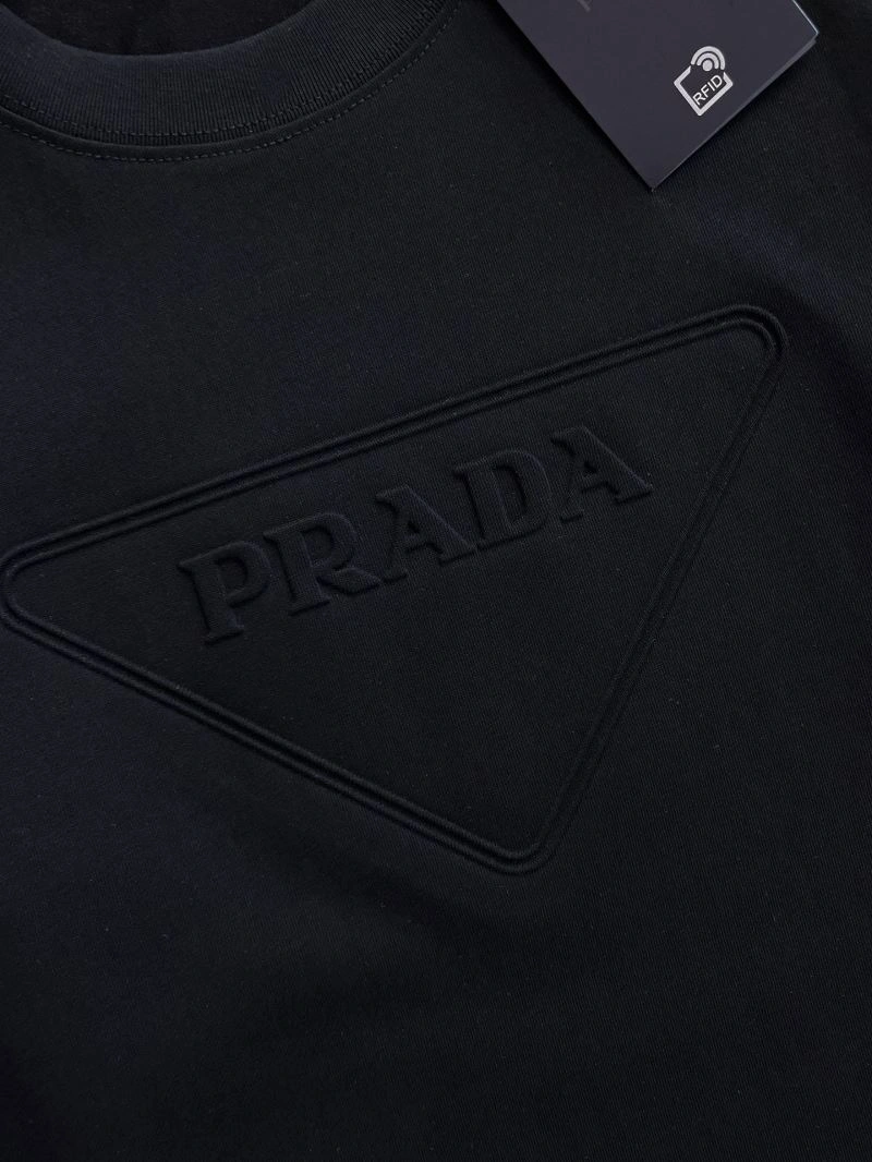 Prada T-Shirts Chic 169229