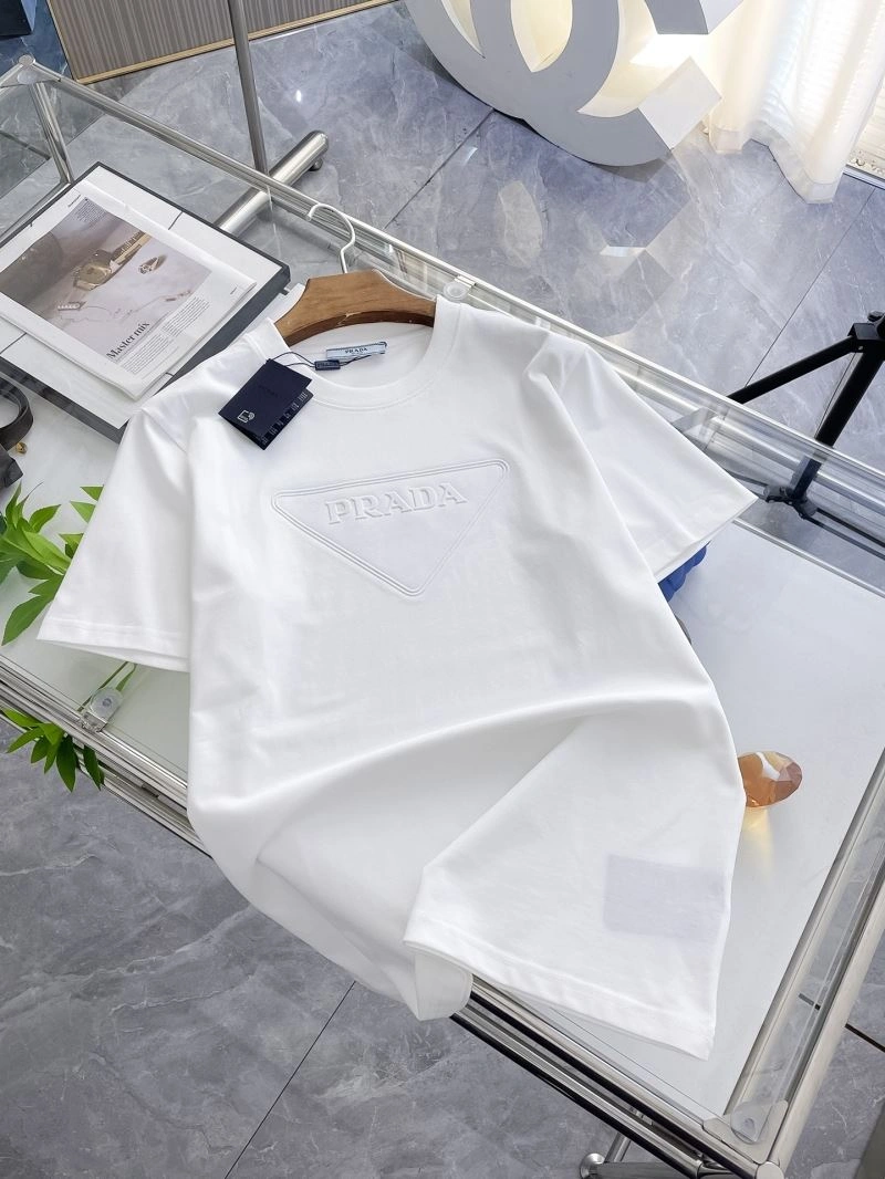 Flexible Prada T-Shirts 169348