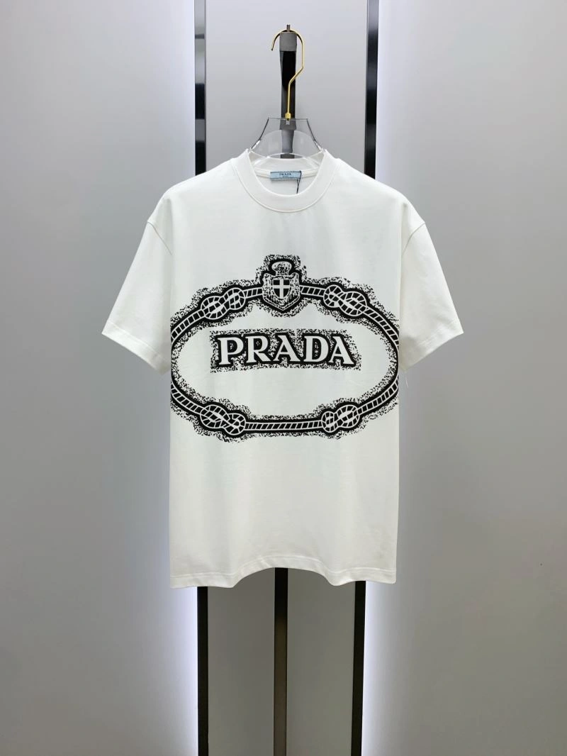Snug Prada T-Shirts 169236