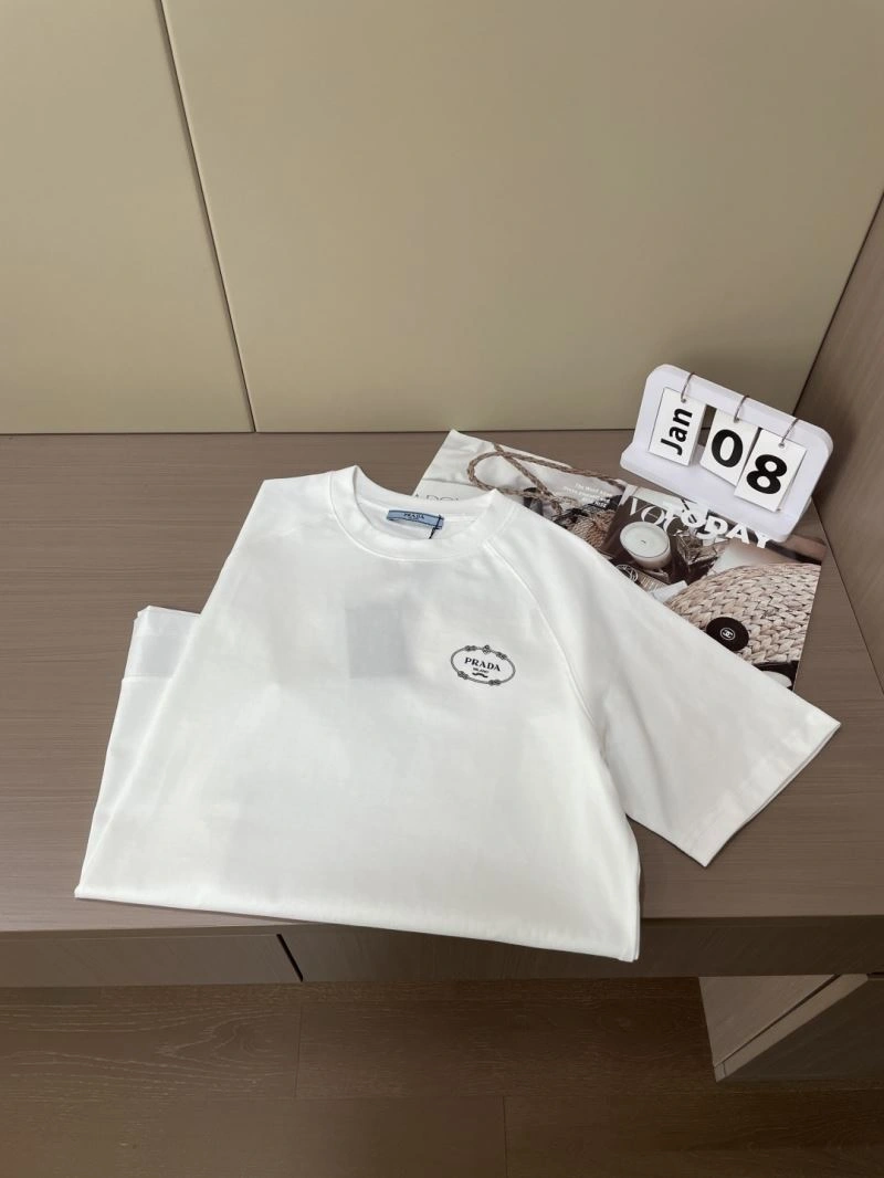 Prada T-Shirts UrbanChic 169249