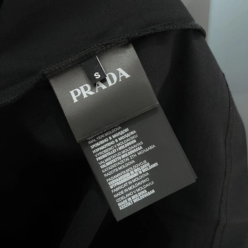Prada T-Shirts ModernLook 169256