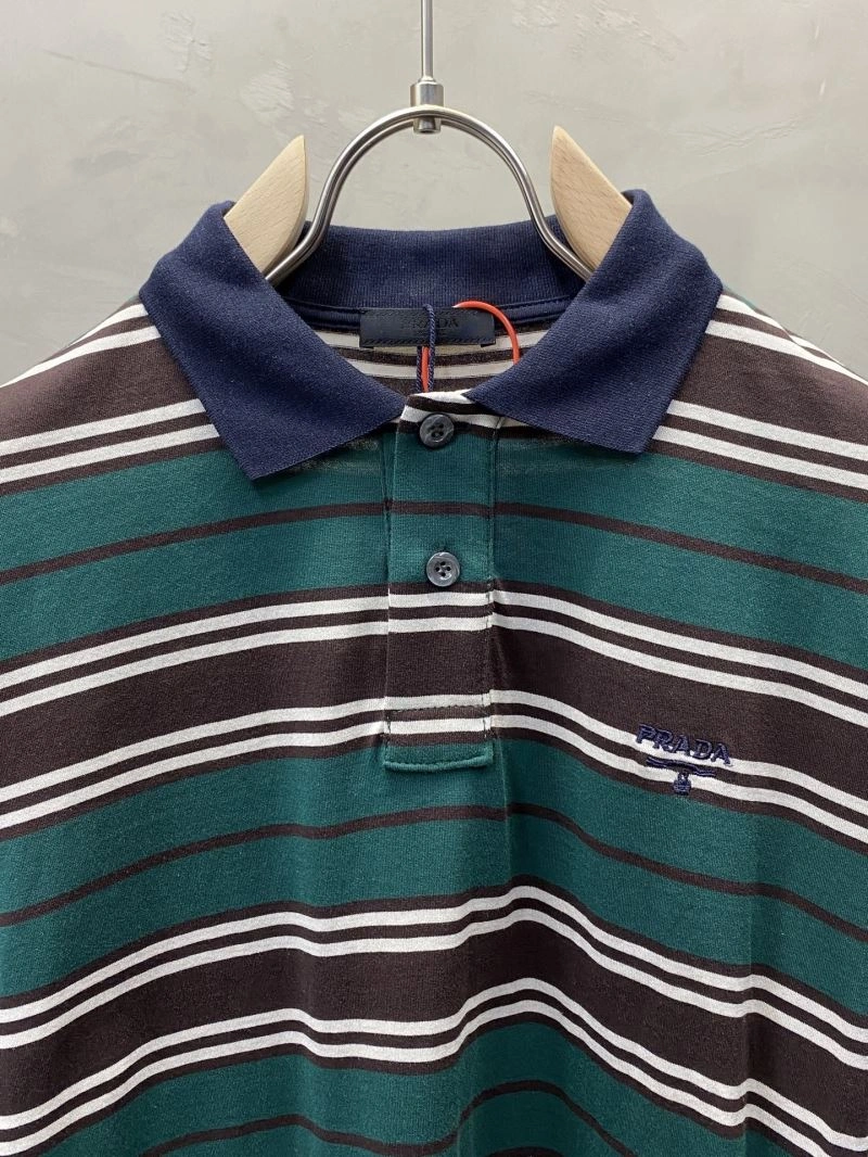 Prada T-Shirts Sleek 169233