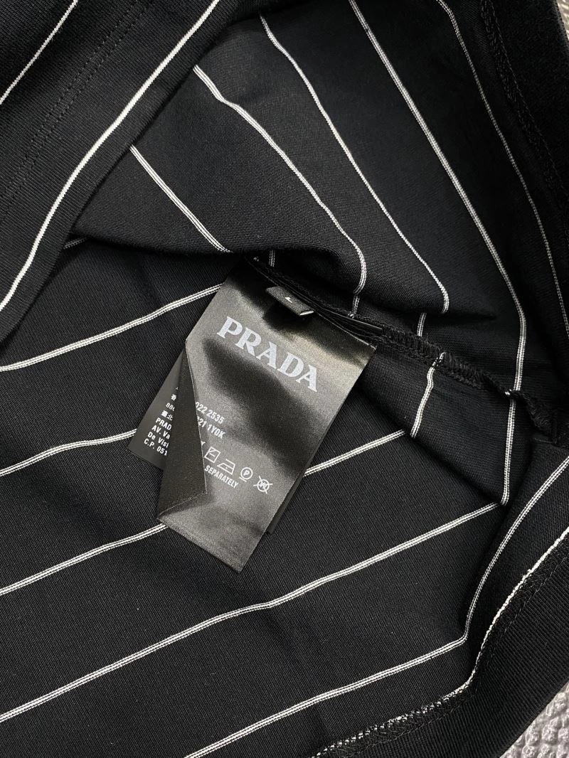 Modern Prada T-Shirts 169222