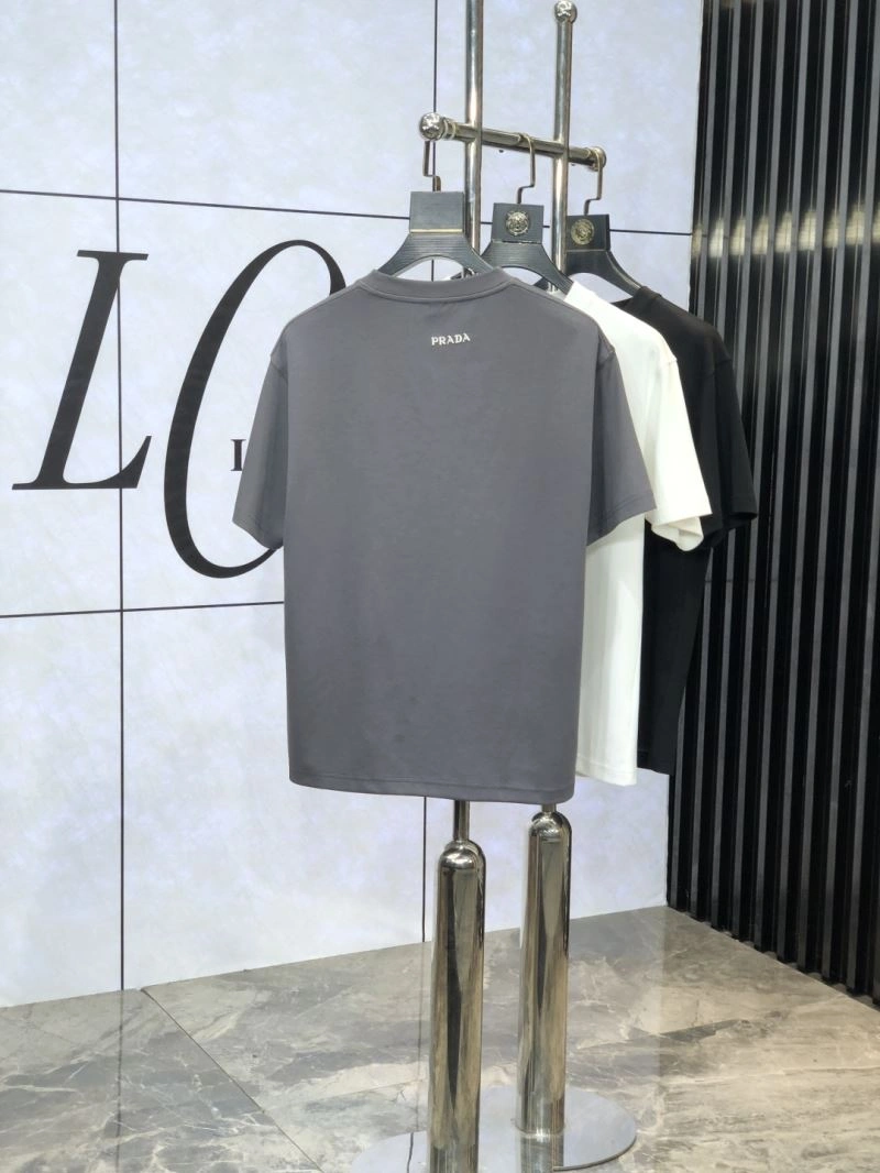 Compact Prada T-Shirts 169216