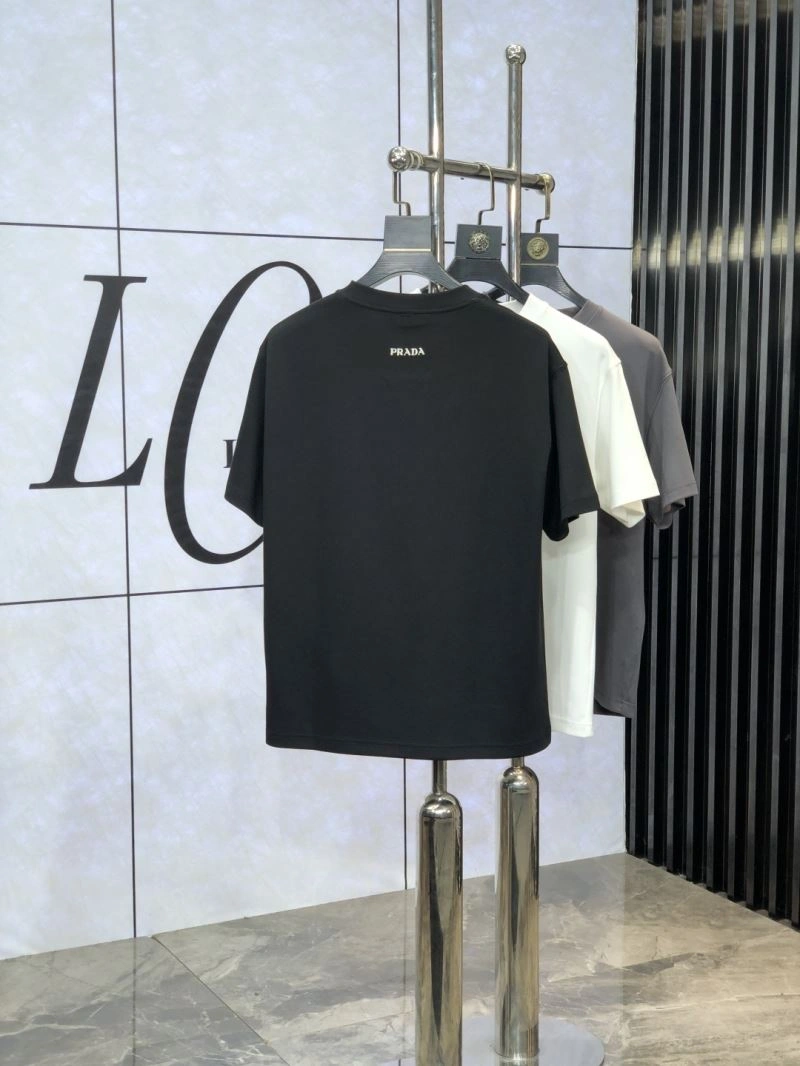 ComfortFit Prada T-Shirts 169215