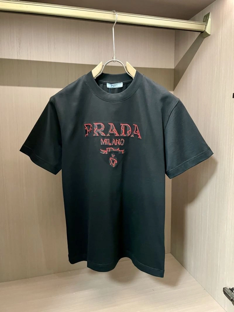 ModernLook Prada T-Shirts 169204