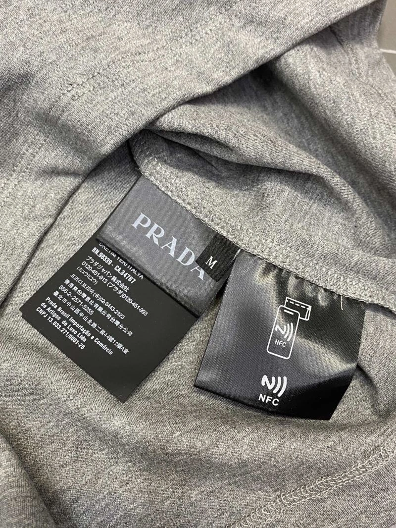 Prada T-Shirts FreshLook 169183