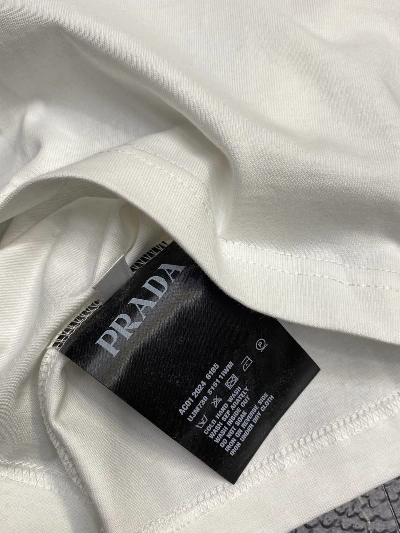 Bold Prada T-Shirts 169179