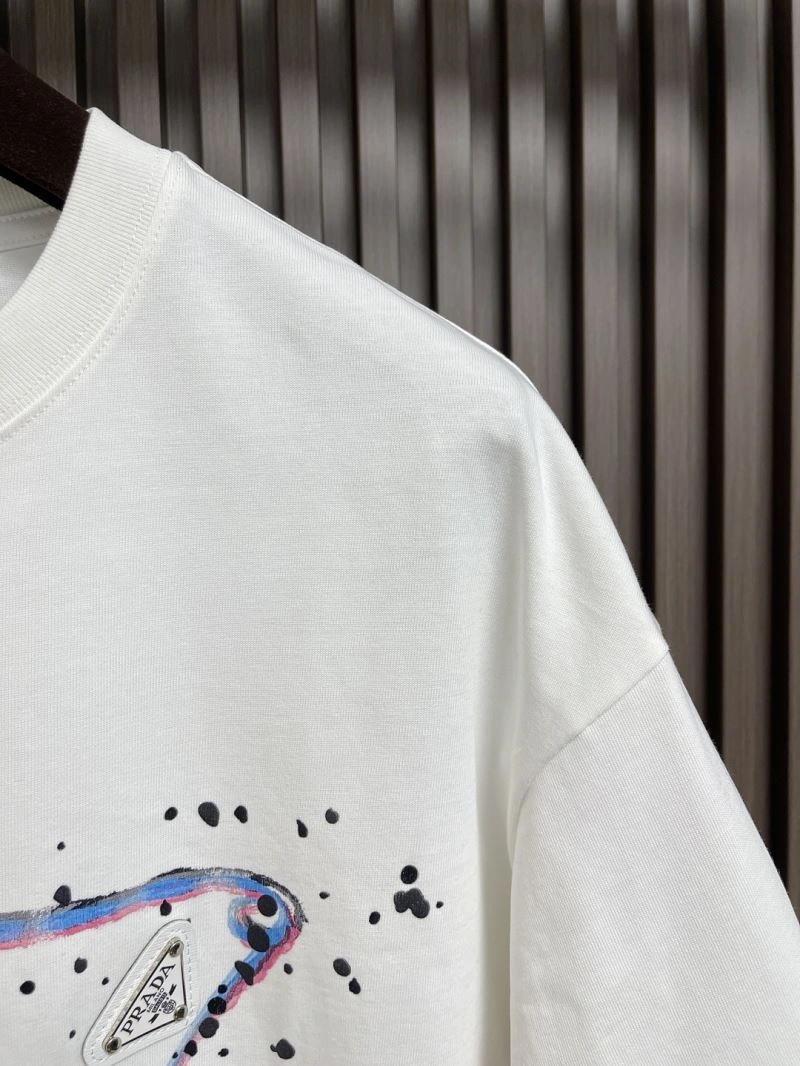 Prada T-Shirts ModernLook 169175