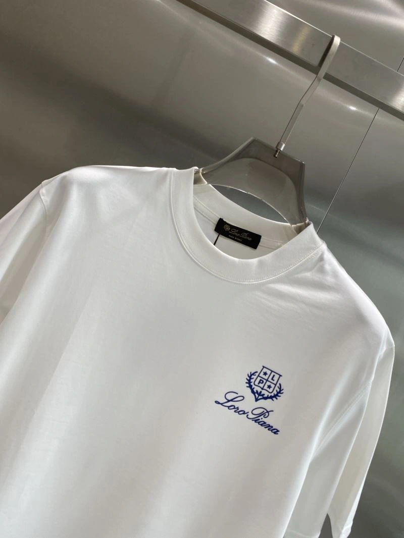 MultiPurpose Prada T-Shirts 169172