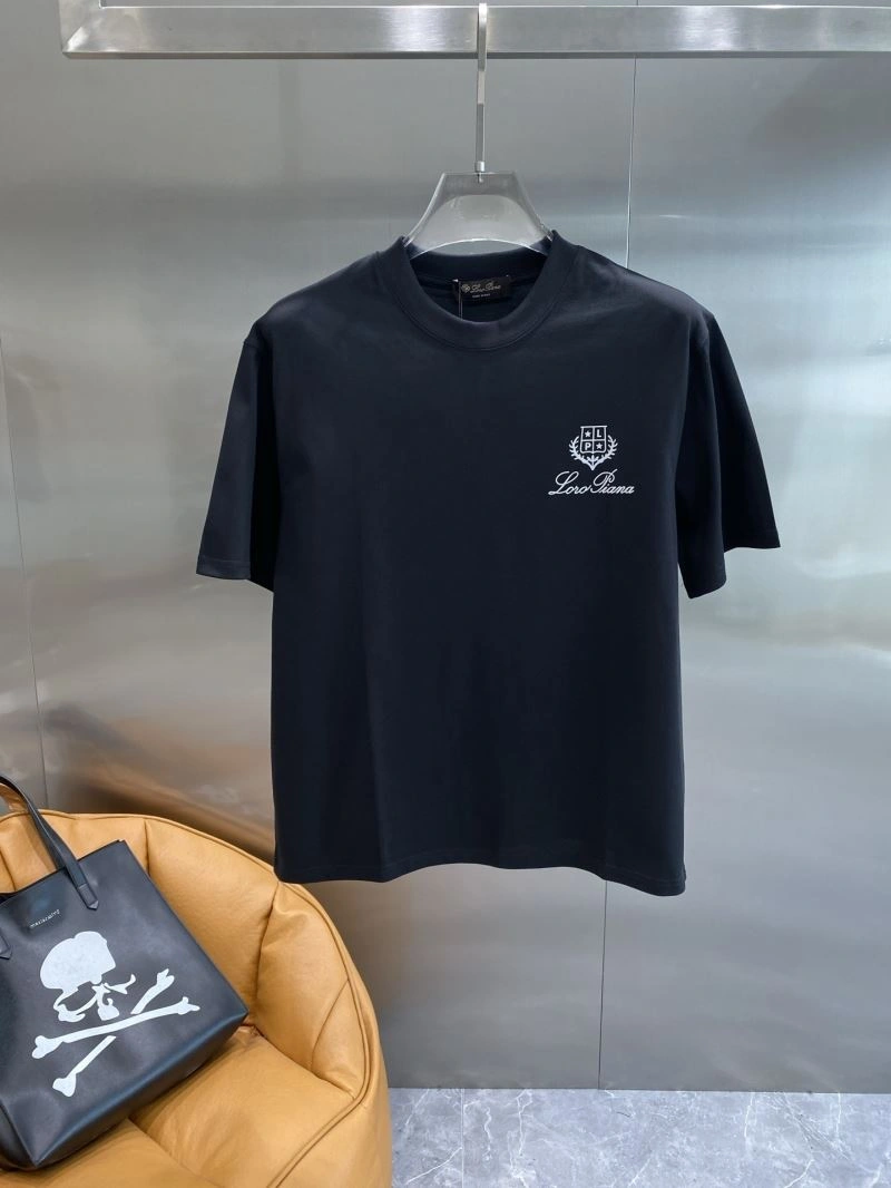 Elegant Prada T-Shirts 169173