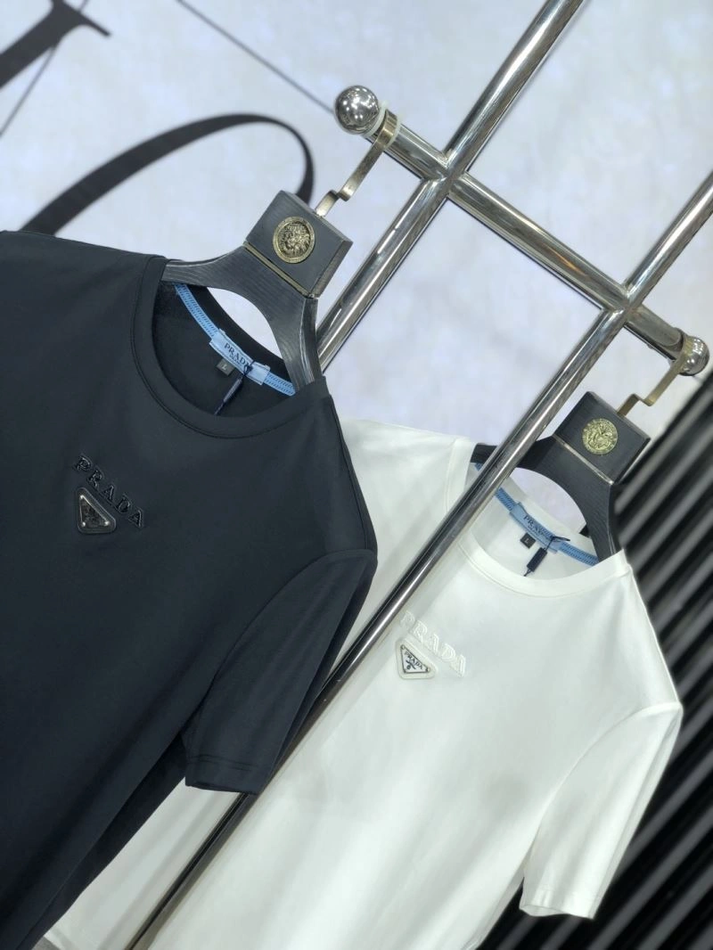 Prada T-Shirts Sustainable 169228