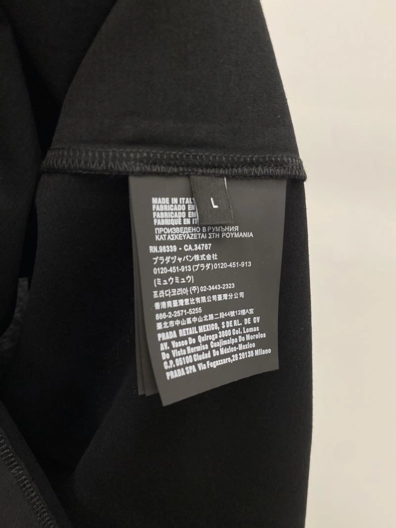 Sophisticated Prada T-Shirts 169168