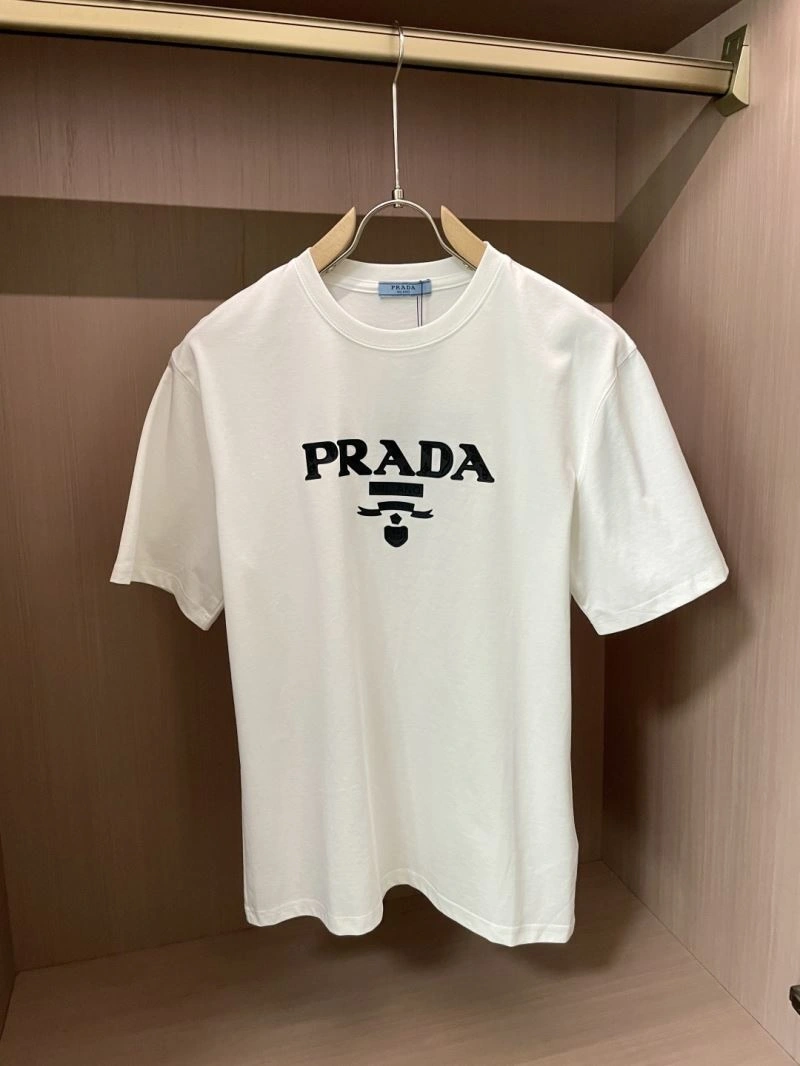 Prada T-Shirts Trendsetting 169166