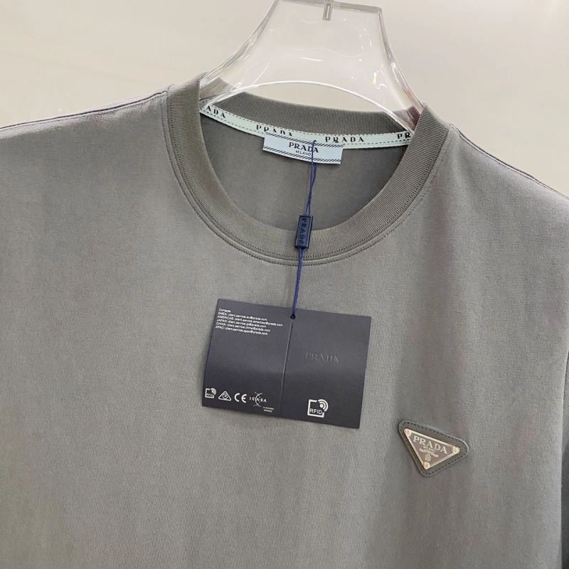 Stretchable Prada T-Shirts 169161
