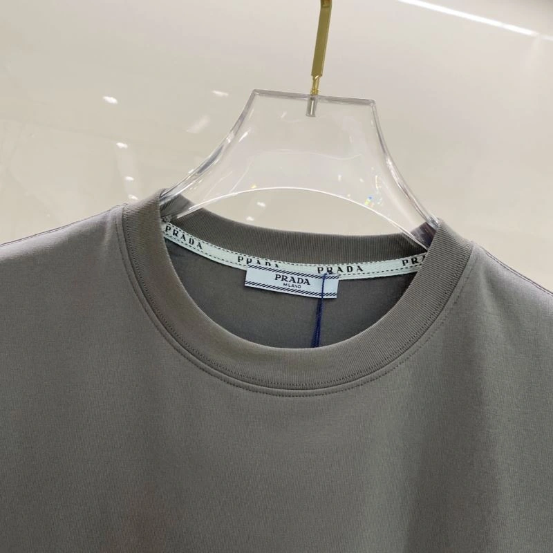 Stretchable Prada T-Shirts 169161