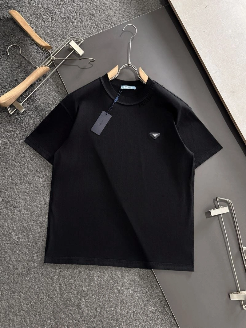 Trendy Prada T-Shirts 169158