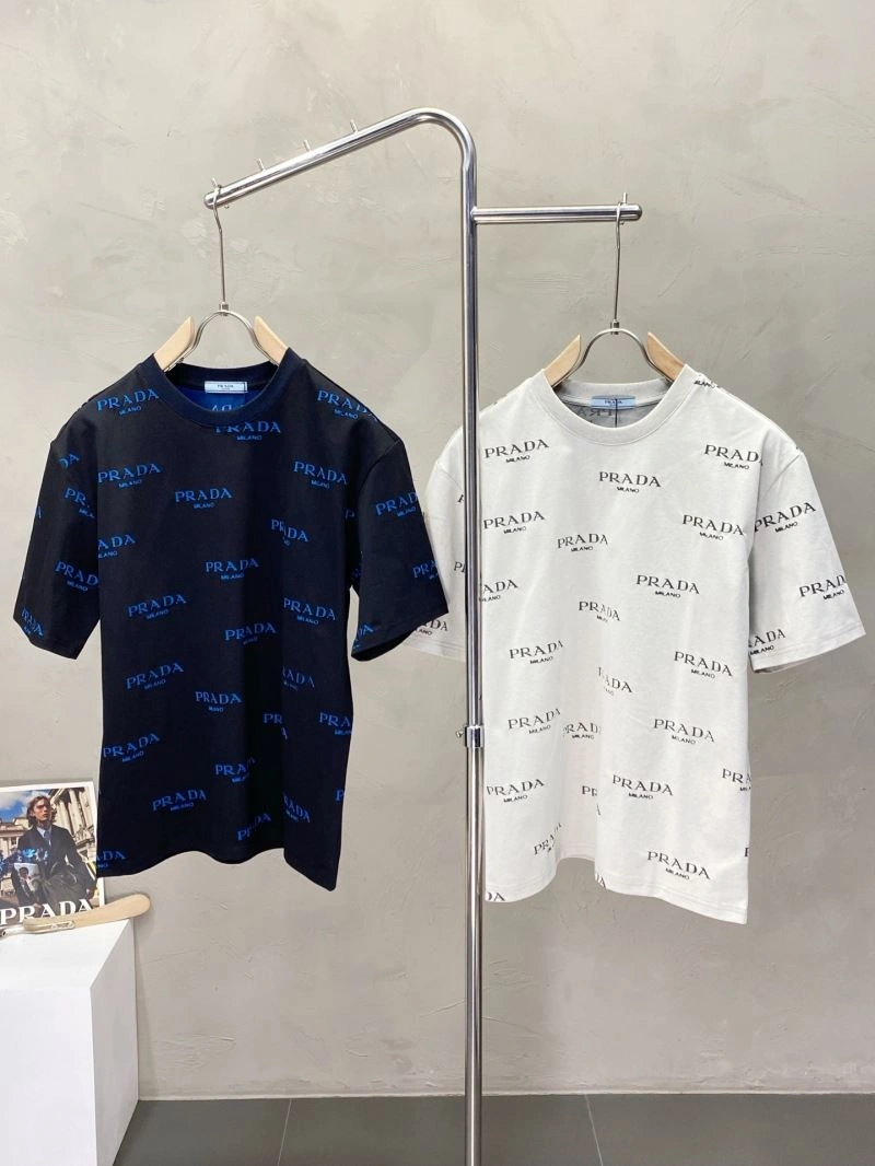 ComfortFit Prada T-Shirts 169148