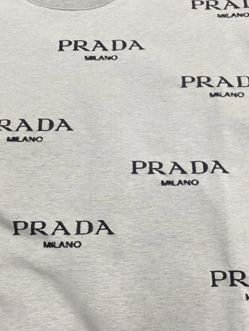 ComfortFit Prada T-Shirts 169148