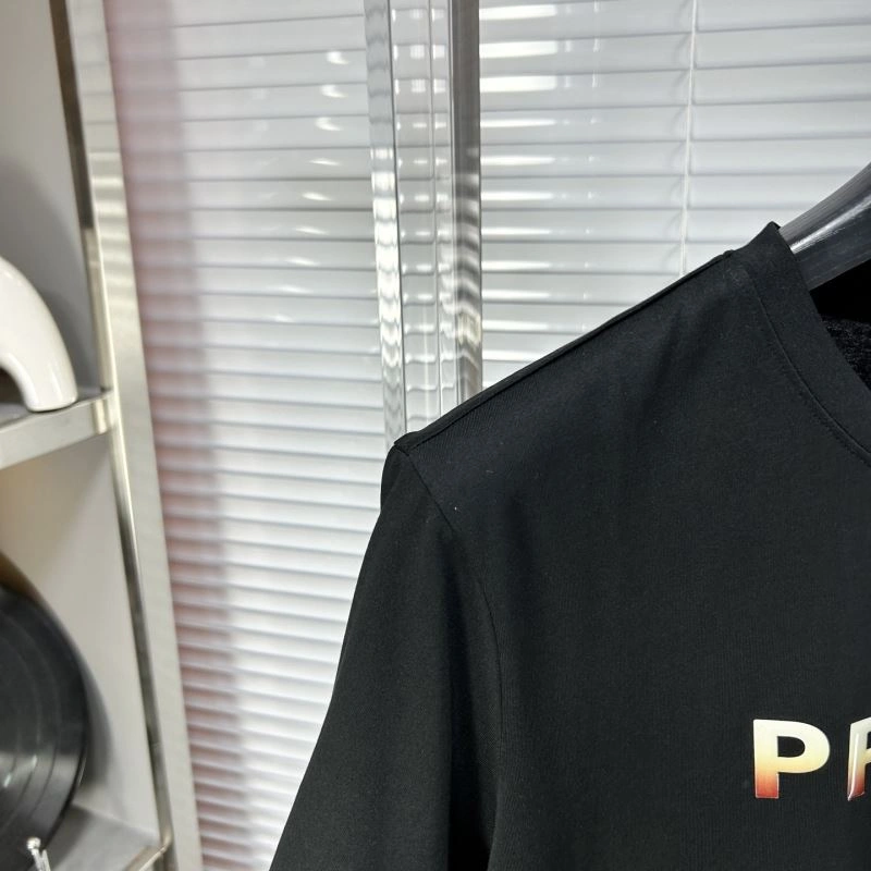 TimelessDesign Prada T-Shirts 169138