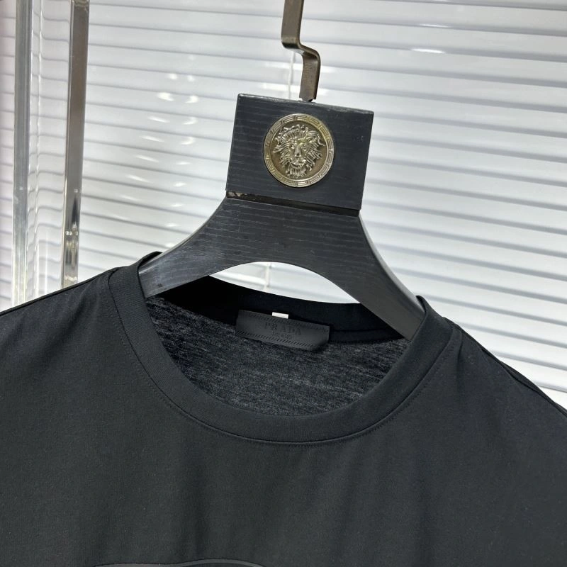 Prada T-Shirts Versatile 169198