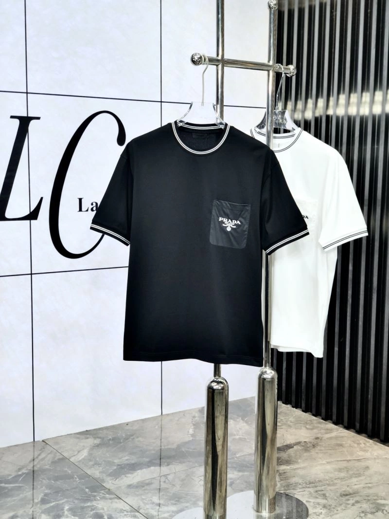 Prada T-Shirts Comfortable 169162