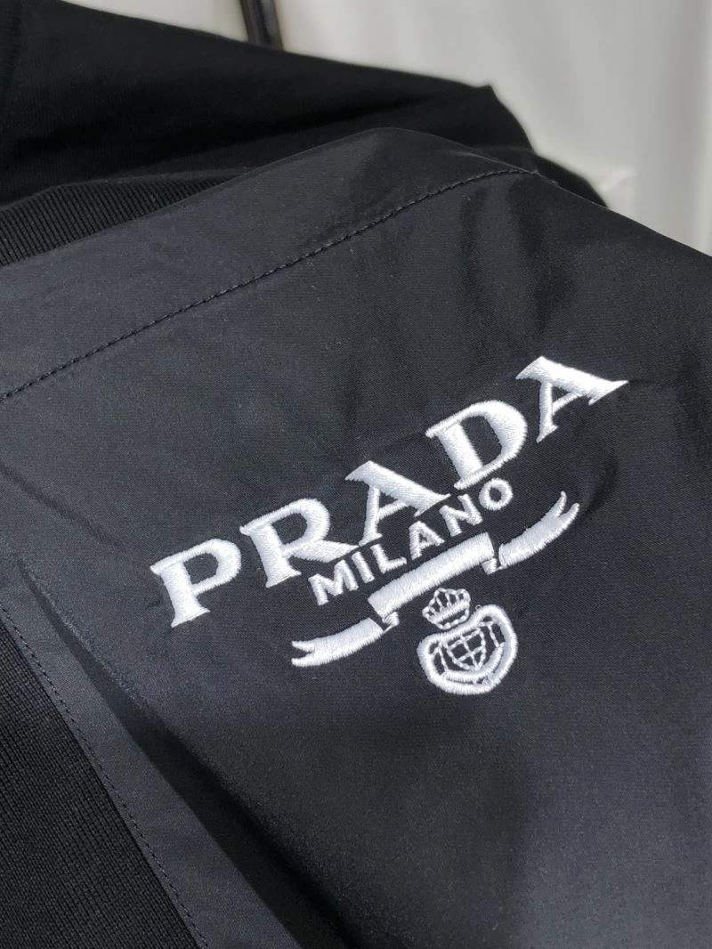 Prada T-Shirts Comfortable 169162