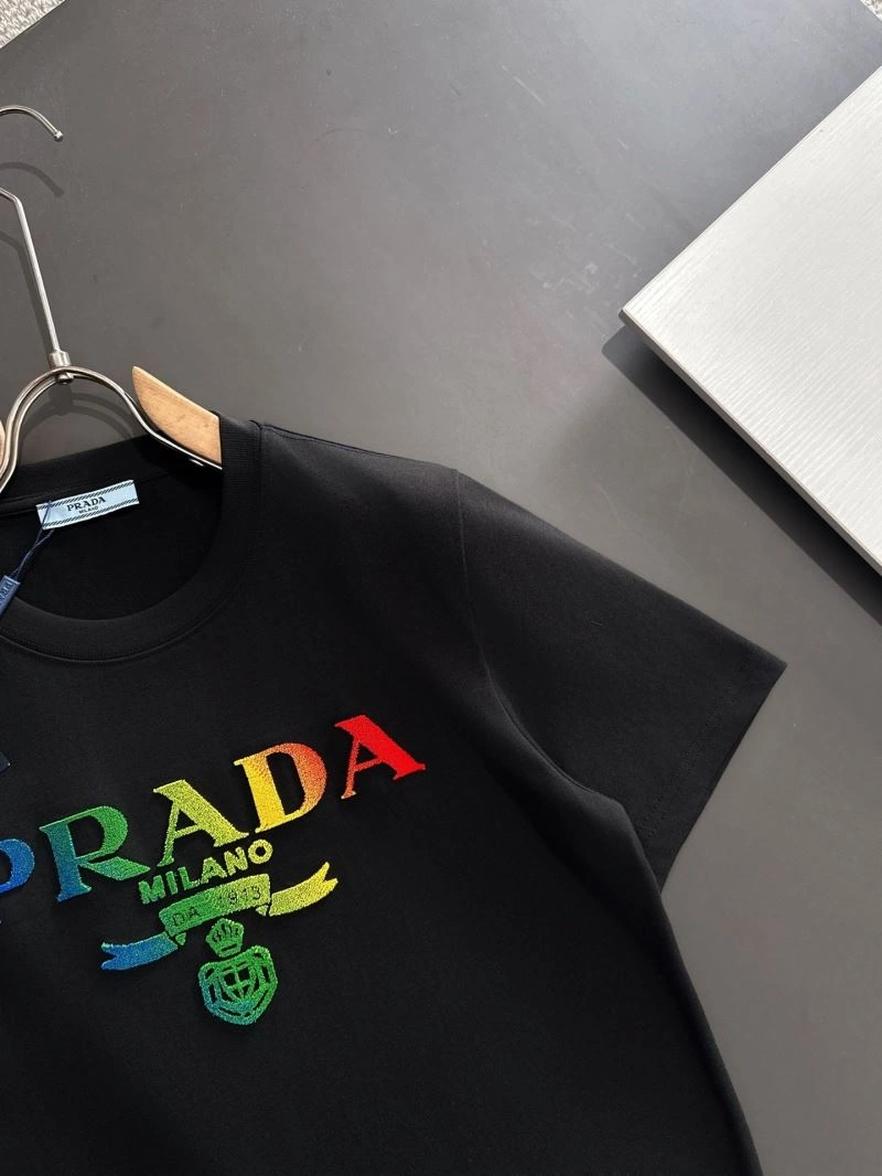 Supportive Prada T-Shirts 169131