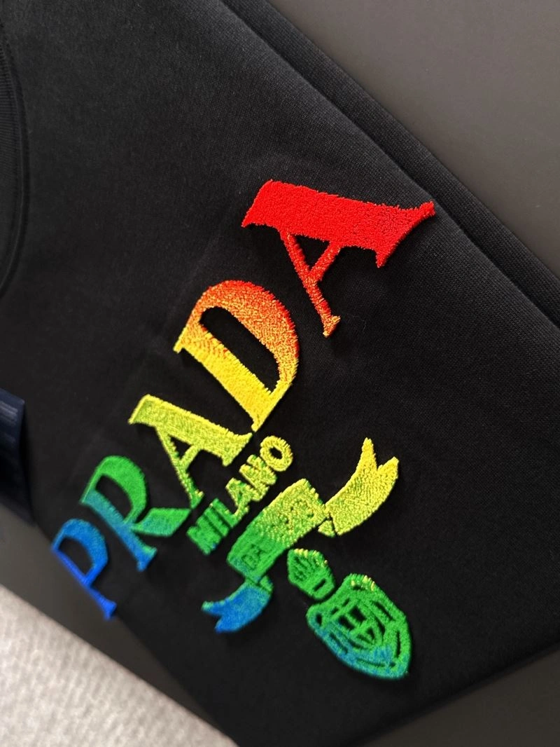 Supportive Prada T-Shirts 169131