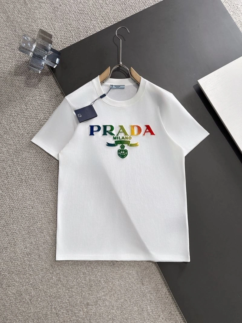 Unisex Prada T-Shirts 169137