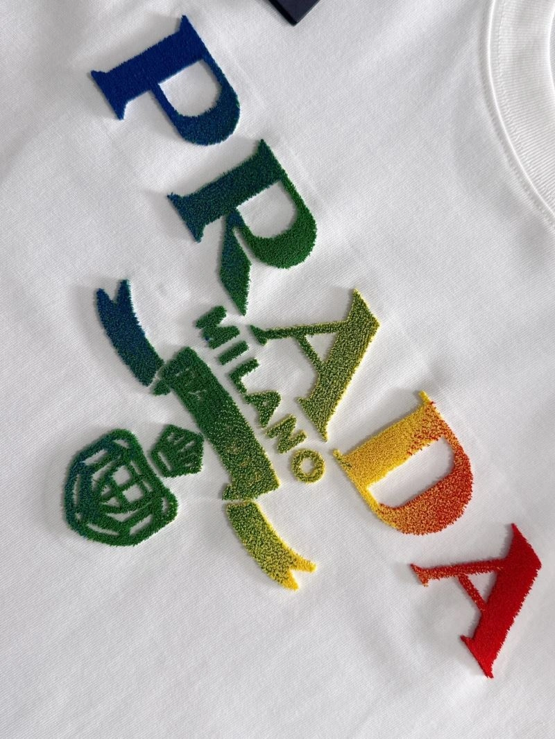 Unisex Prada T-Shirts 169137