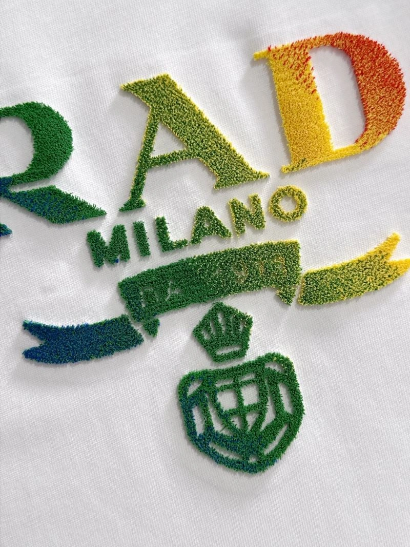 Unisex Prada T-Shirts 169137