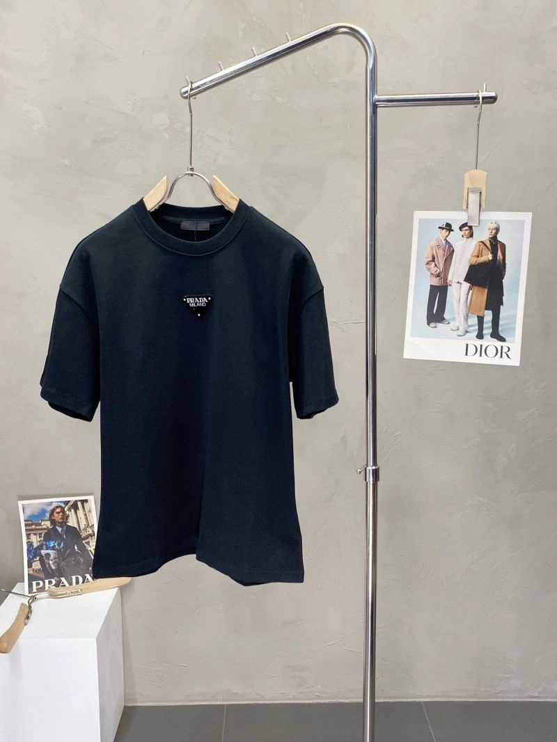 Fashionable Prada T-Shirts 169126