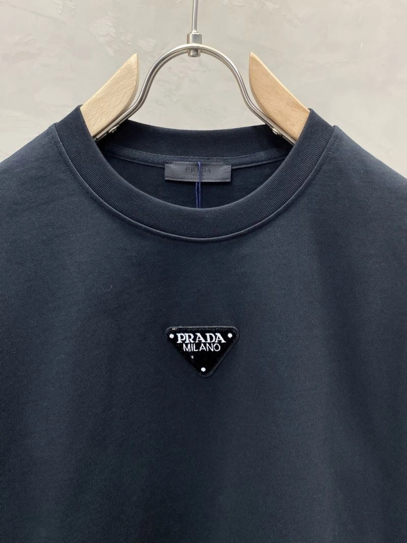 Fashionable Prada T-Shirts 169126