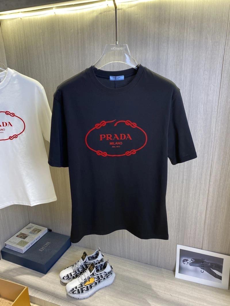 Prada T-Shirts UrbanStyle 169124