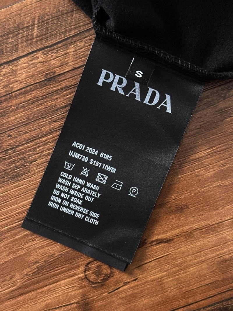 Prada T-Shirts Lightweight 169122