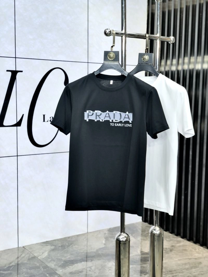 Prada T-Shirts Trendsetting 169120