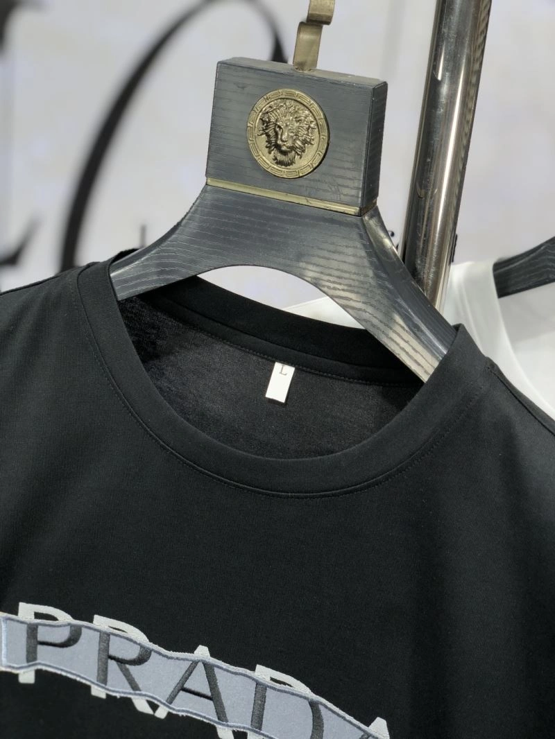 Prada T-Shirts Trendsetting 169120
