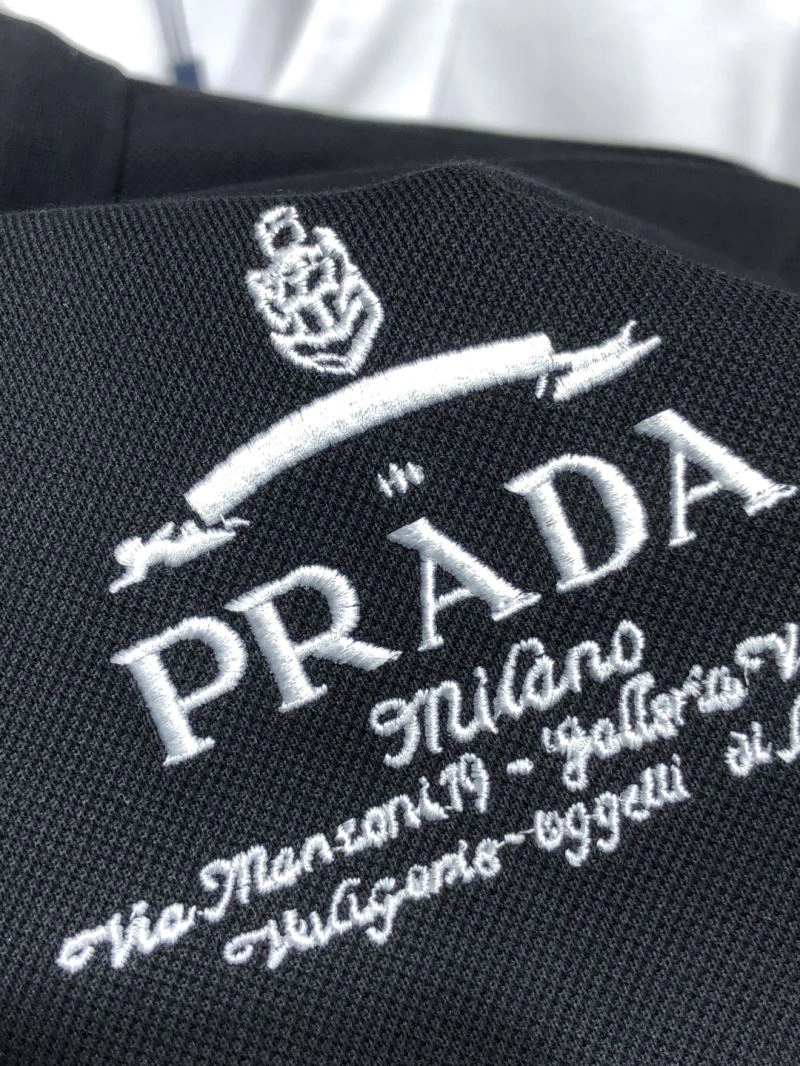 Prada T-Shirts UrbanChic 169119