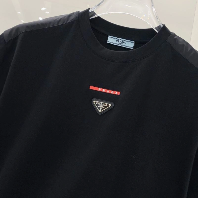 Trendy Prada T-Shirts 169115